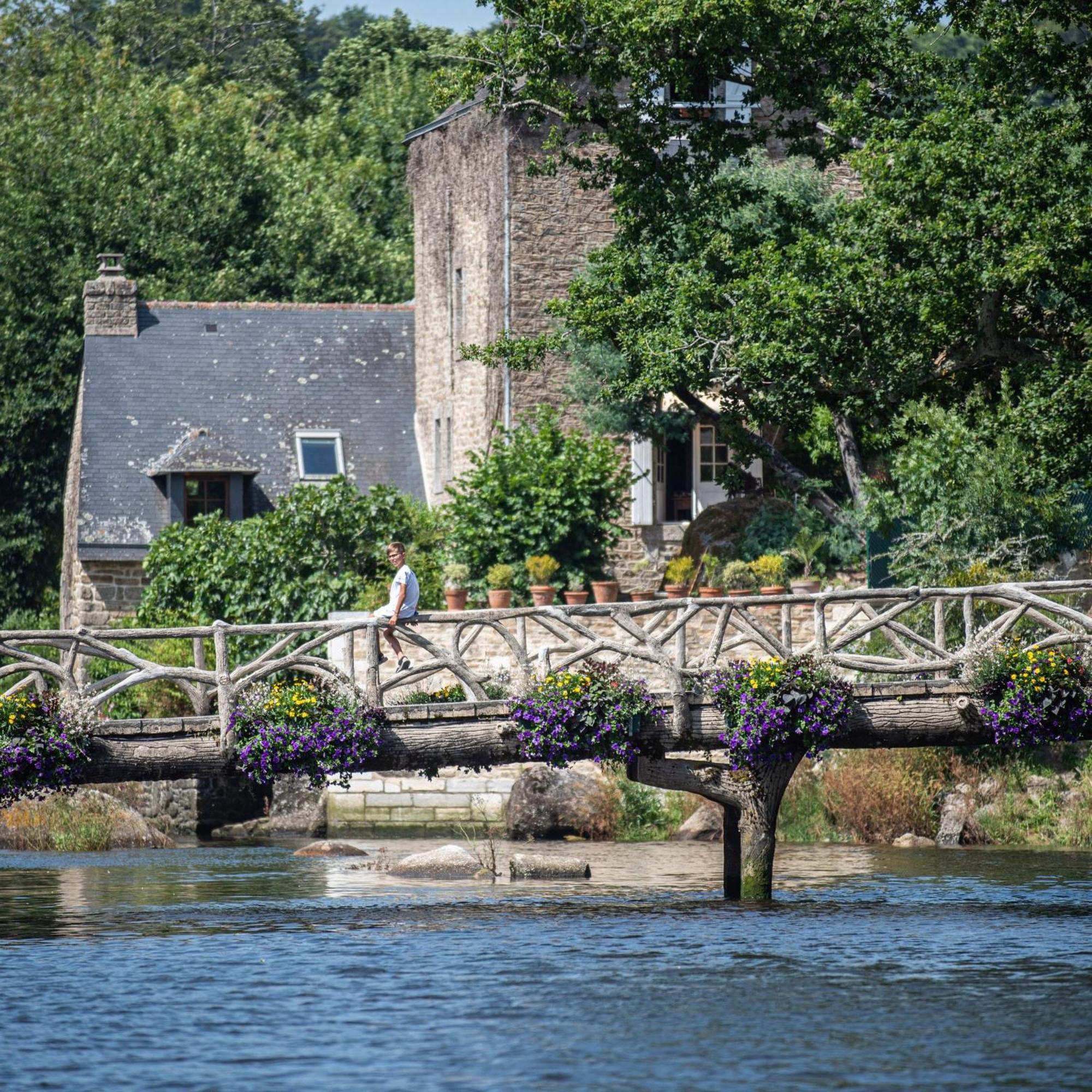 Logis Hotel Et Restaurant La Pension Du Moulin Pont-Aven Ngoại thất bức ảnh